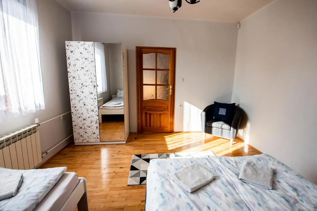 Willa Cracow Family House Kraków 0*,